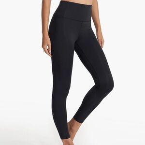 NWT XS Vuori Evolve Legging Black